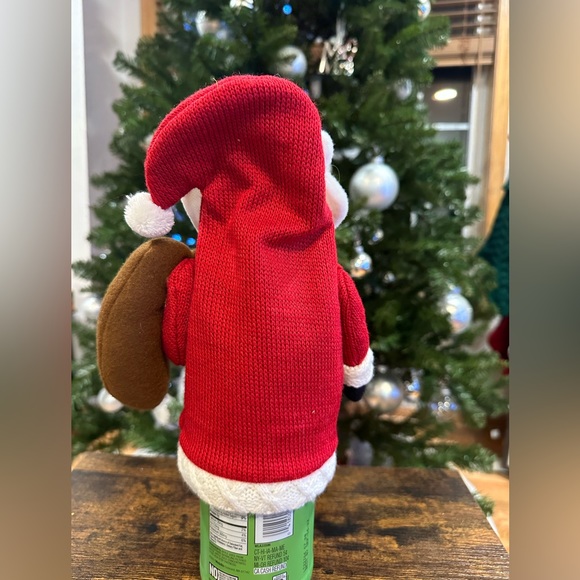 St Nicholas Square Santa Wine Bottle Cover - Picture 4 of 7